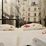 Paris 9E : Studio Authentique Ancien Atelier, Proche Grands Boulevards